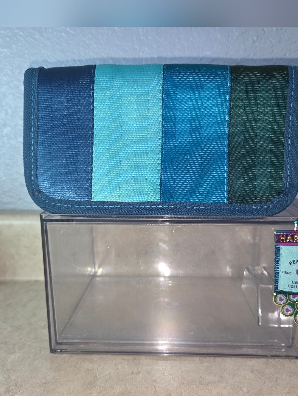 Harveys Original Seatbelt Bag Peacock Legacy Collection Wallet Clutch
